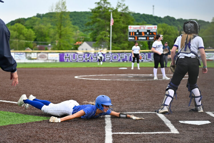 CM softball's fight turned disaster into opportunity in Thursday's D6 final